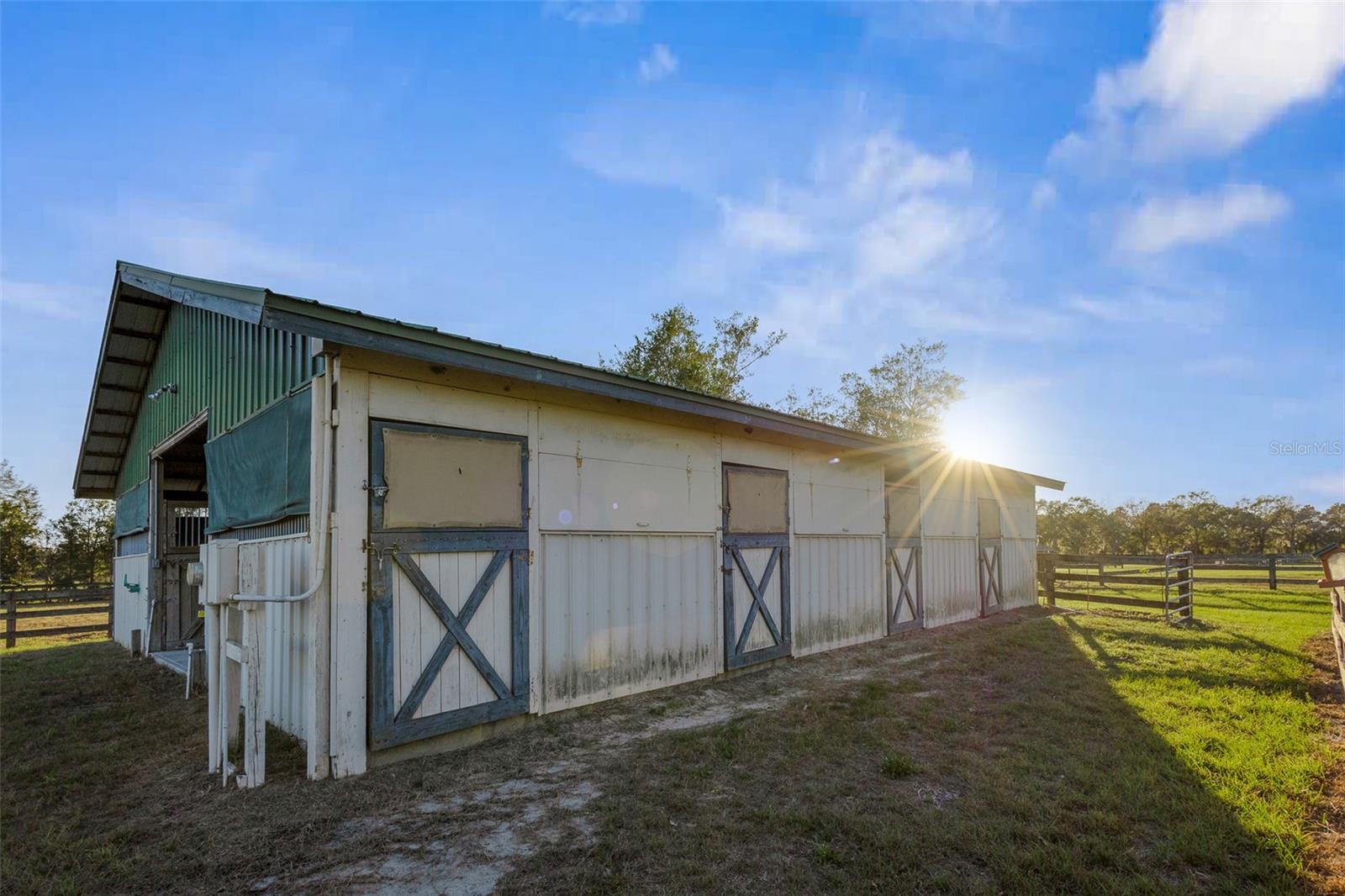 FARM ACREAGE - NO SUBDIVISION - Residential