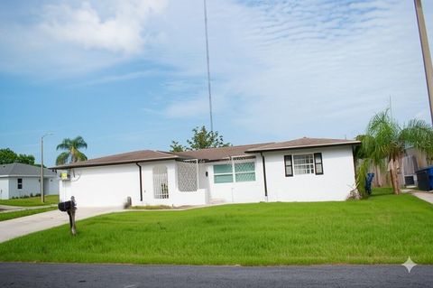 1741 FAIRFIELD STREET HOLIDAY FL 34691