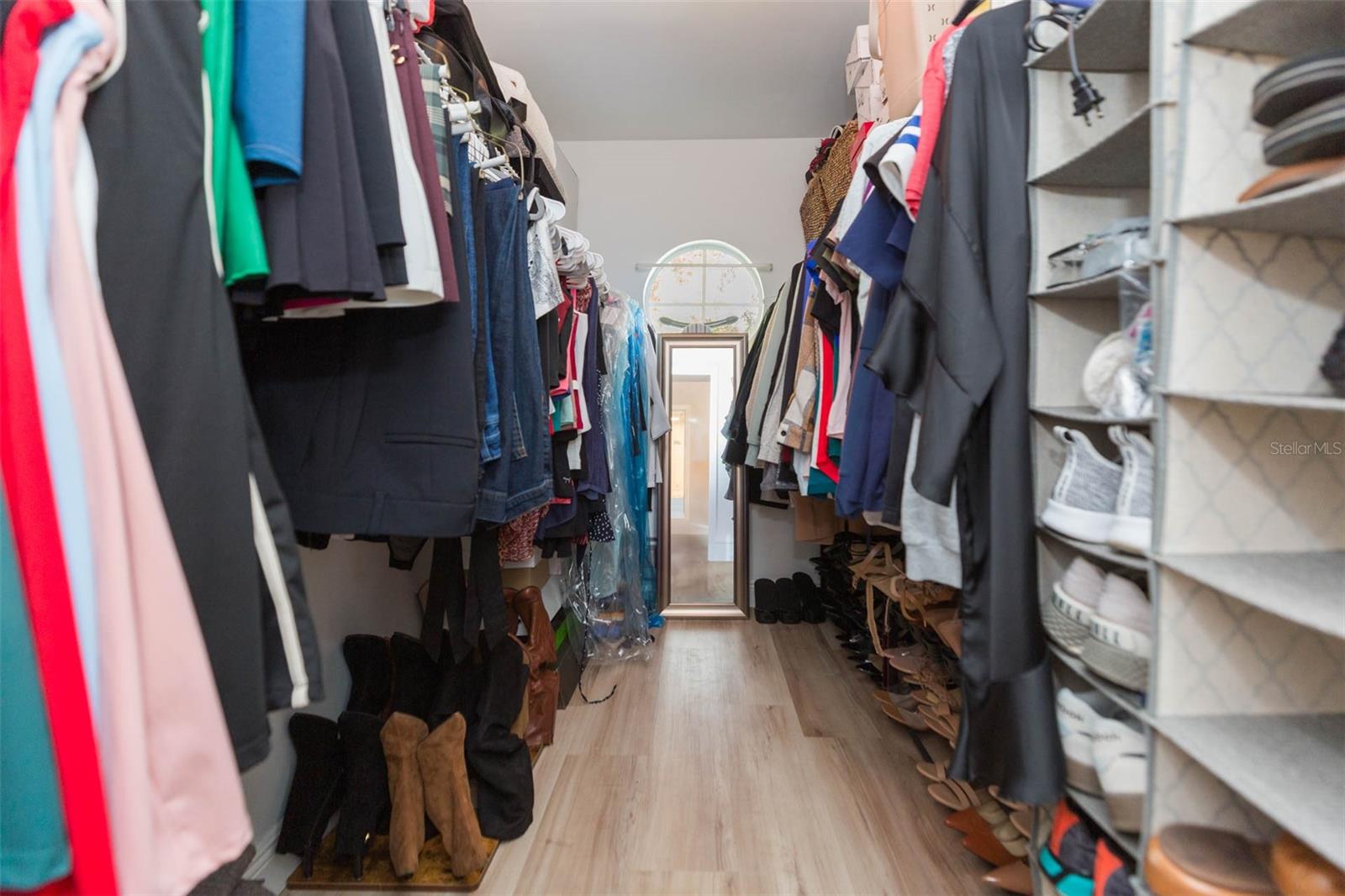 CARROLLWOOD VILLAGE PH III - Residential Lease