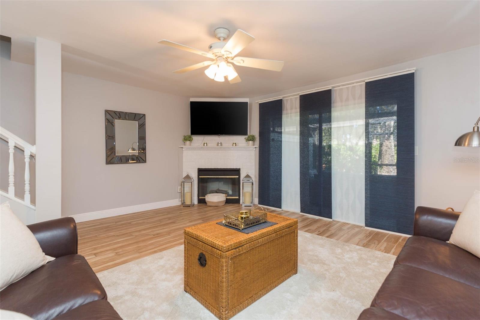 CARROLLWOOD VILLAGE PH III - Residential Lease