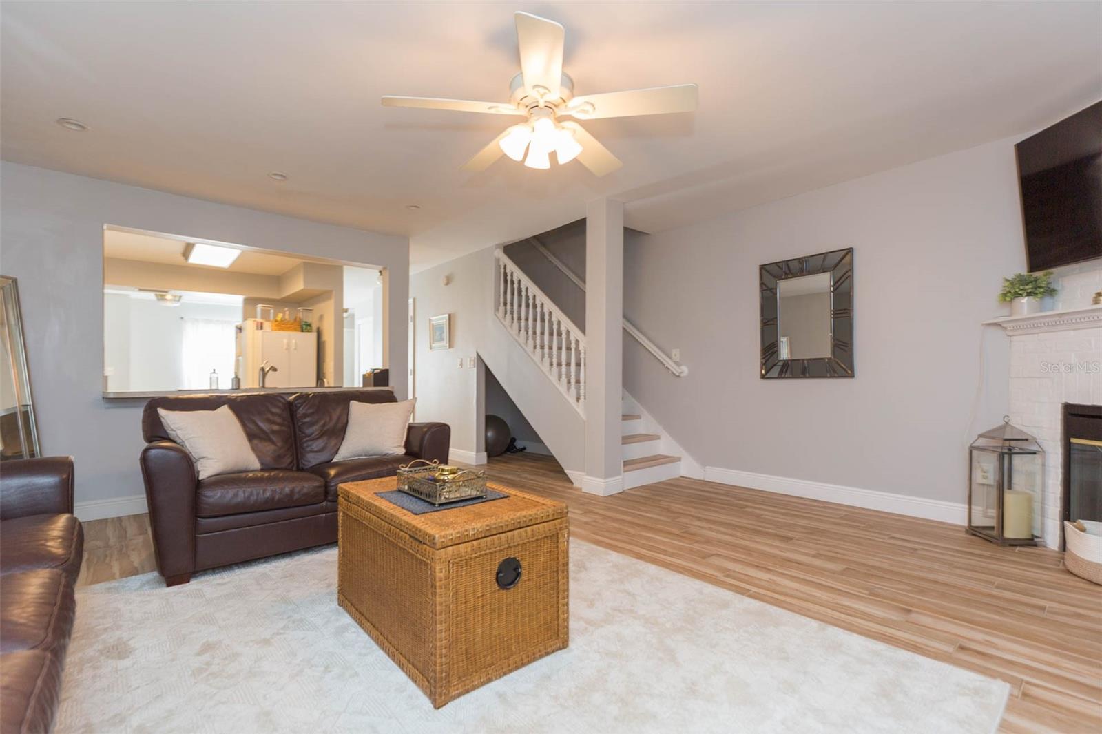 CARROLLWOOD VILLAGE PH III - Residential Lease