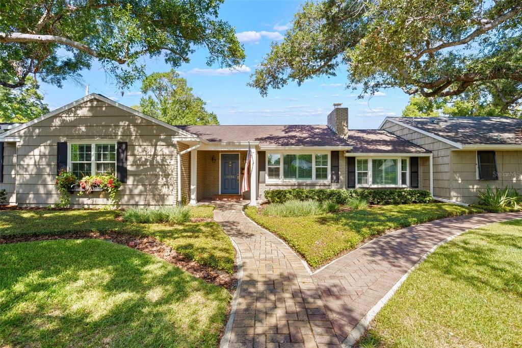 Photo of 1035 S Sterling Avenue, Tampa, FL 33629 (MLS # TB8522395)