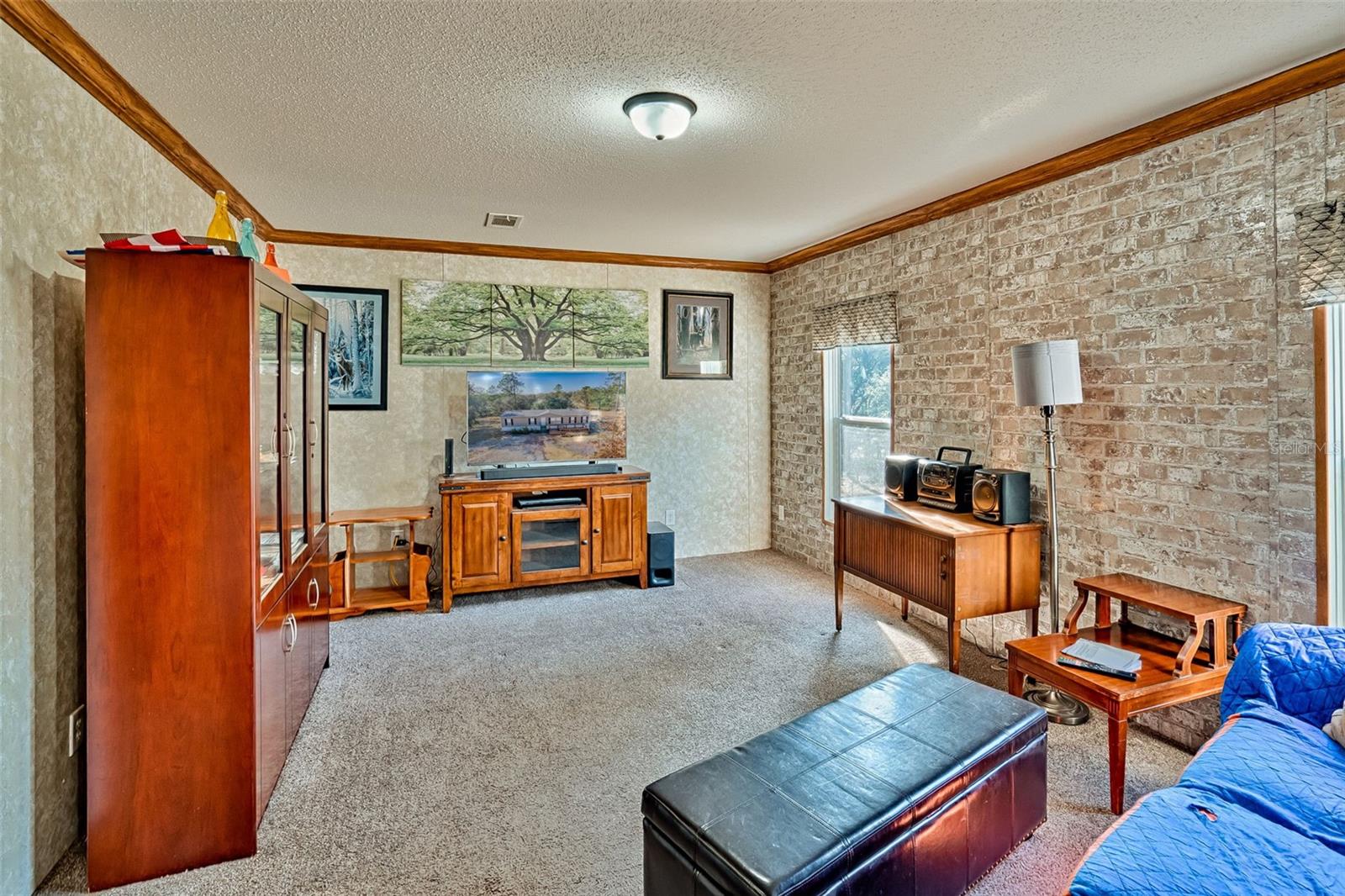 MELROSE LANDING - Residential