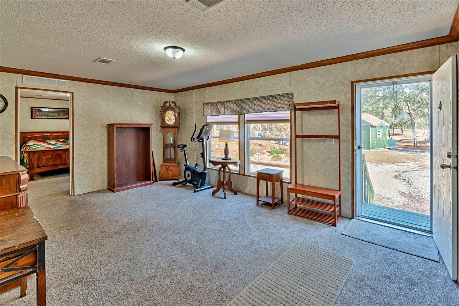 MELROSE LANDING - Residential