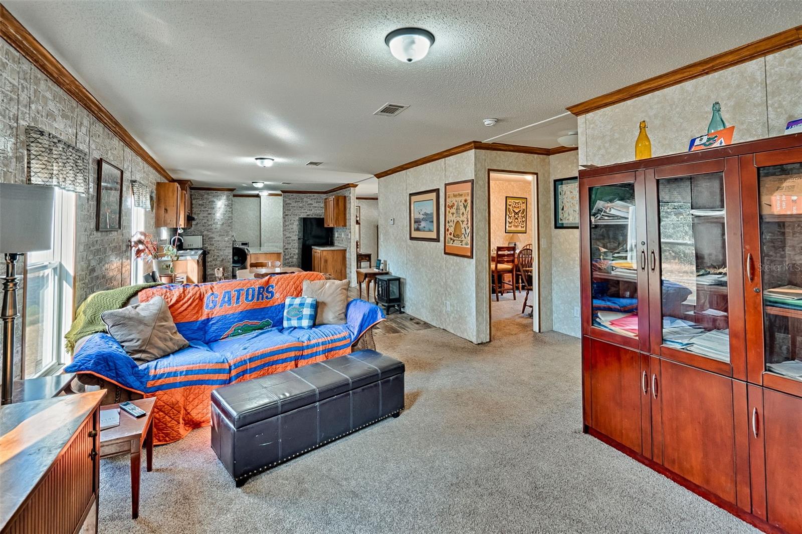 MELROSE LANDING - Residential