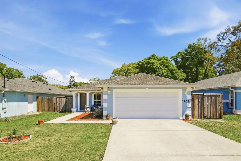 Photo of 1907 Gadsen Boulevard, Orlando, FL 32812 (MLS # O6393391)