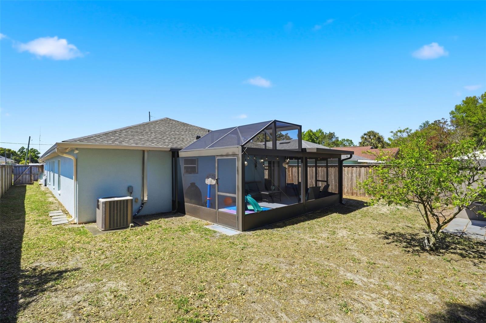 VALENCIA PARK - Residential