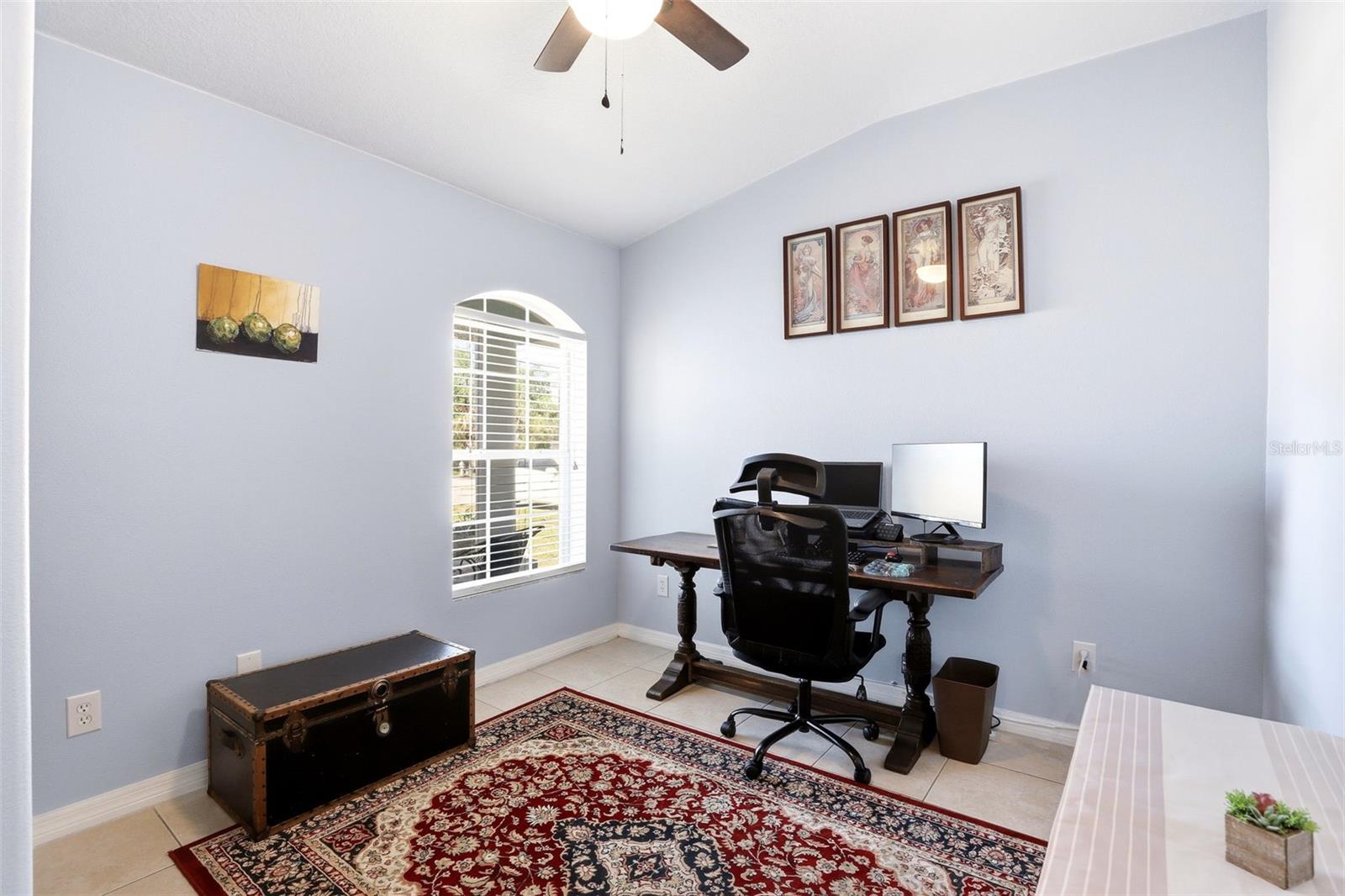 VALENCIA PARK - Residential