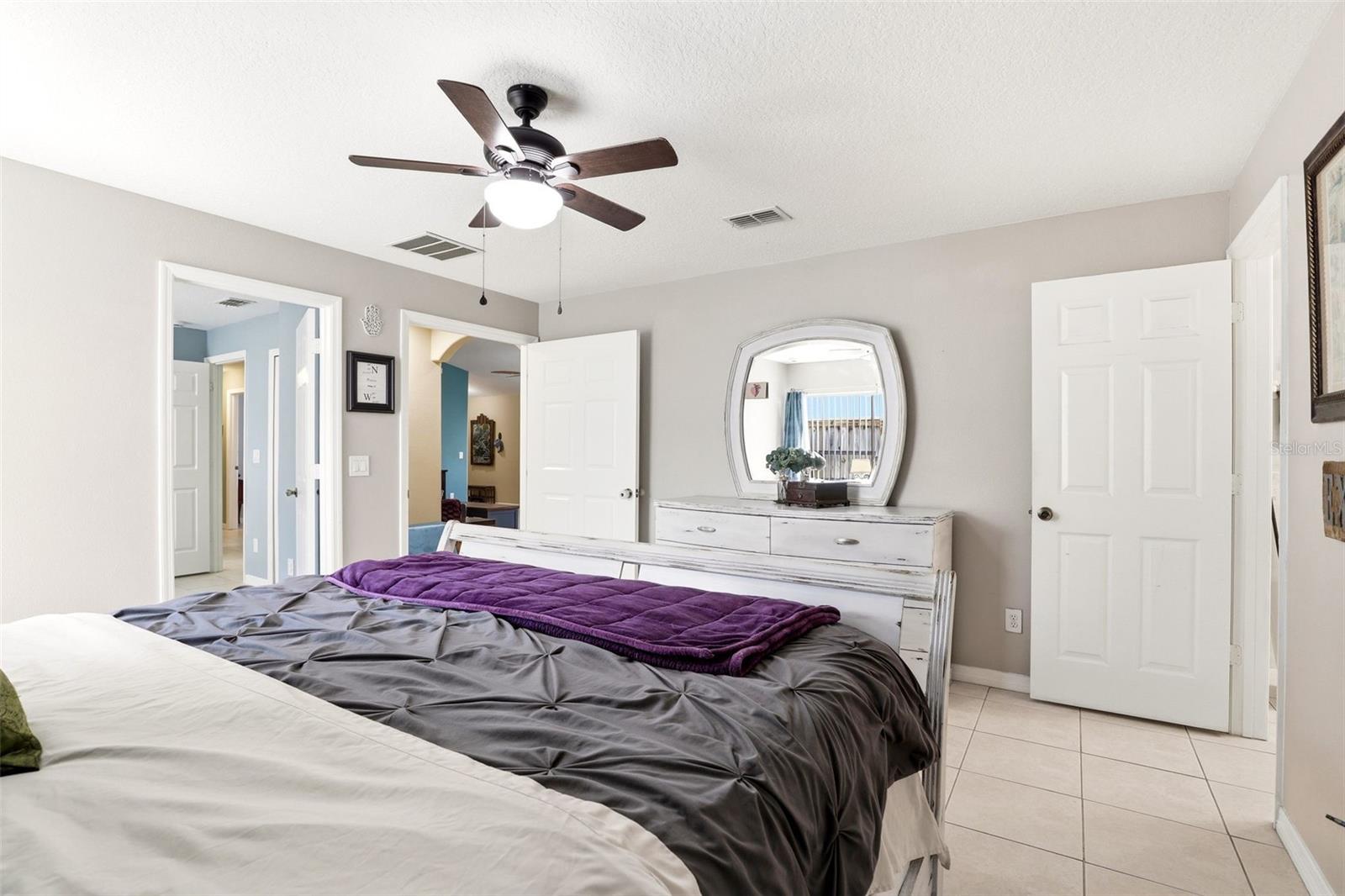 VALENCIA PARK - Residential