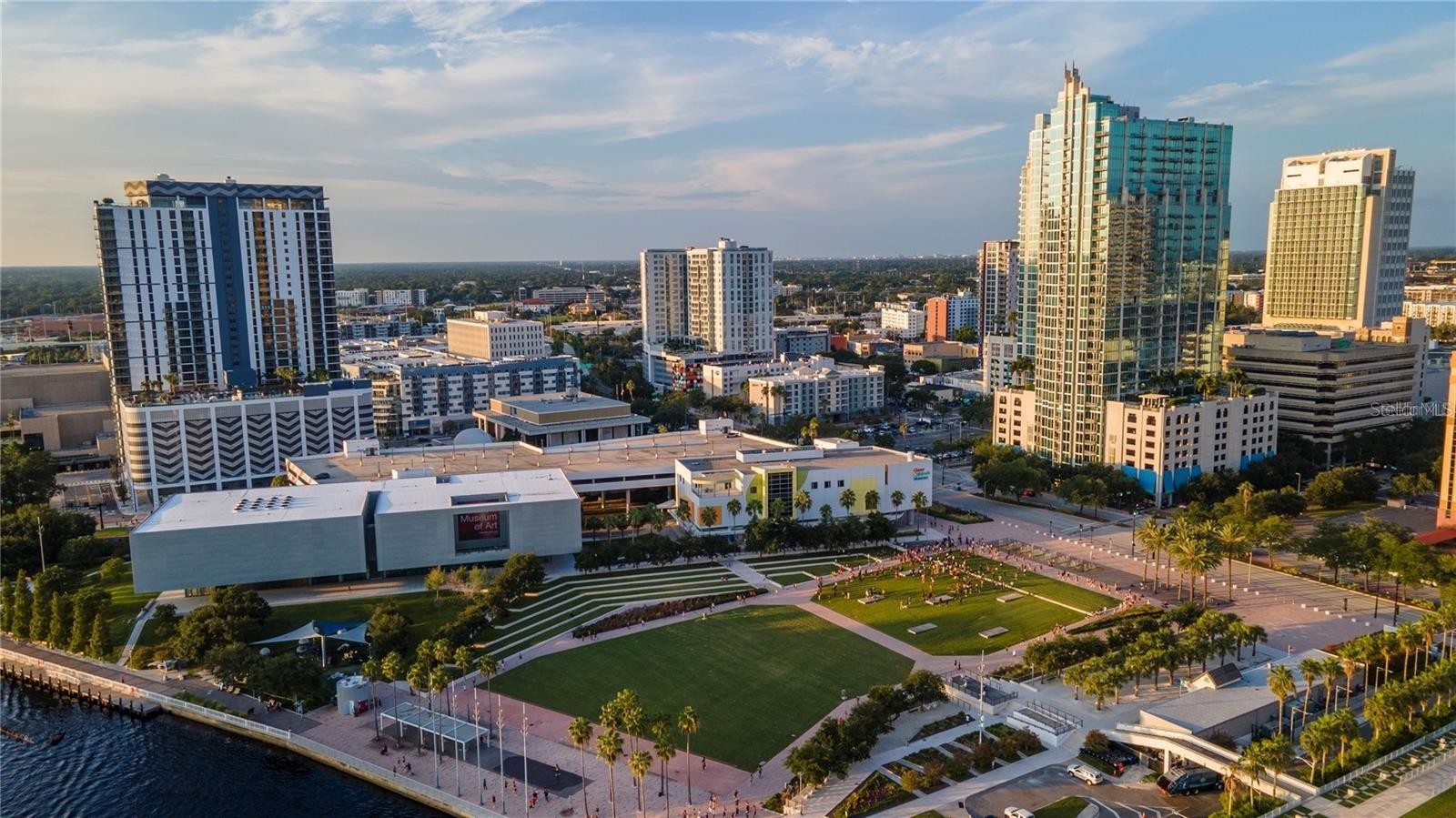 SKYPOINT A CONDO - Residential