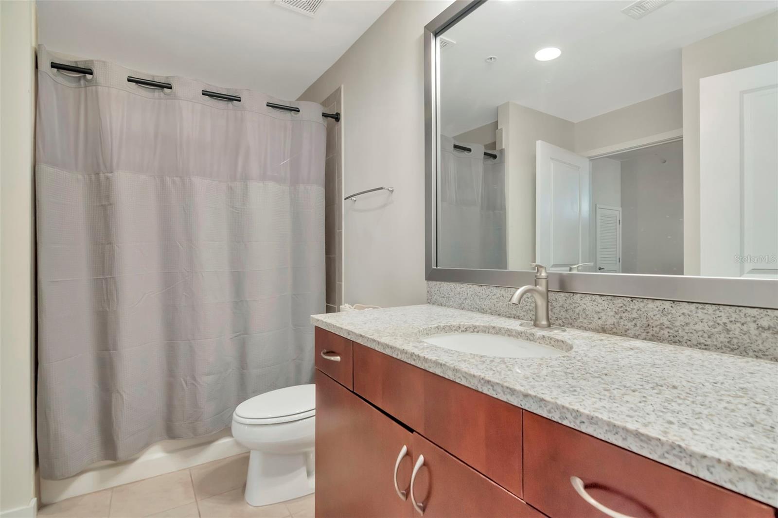 SKYPOINT A CONDO - Residential