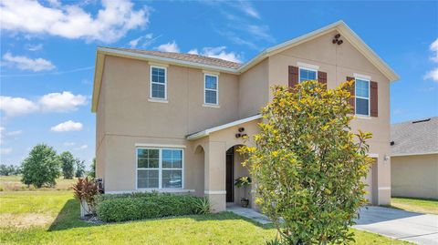 A home in WINTER HAVEN