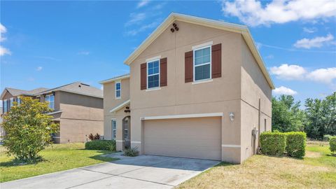 A home in WINTER HAVEN