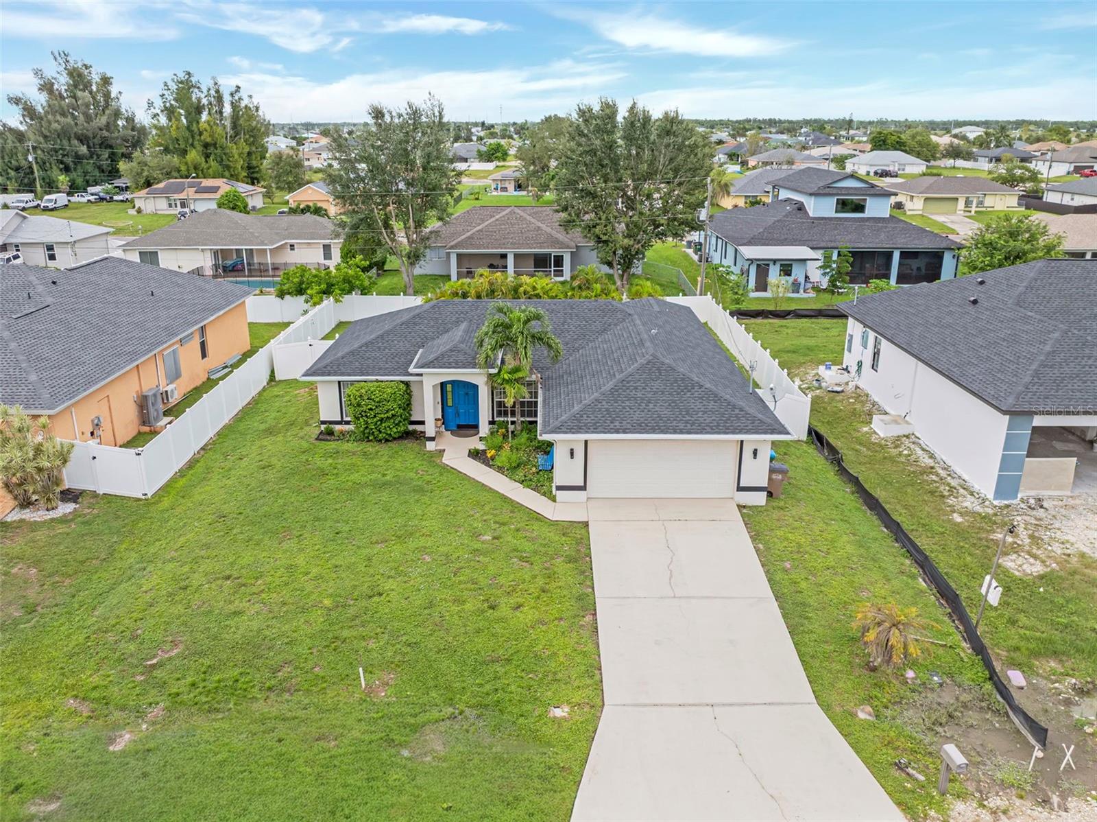 CAPE CORAL - Residential