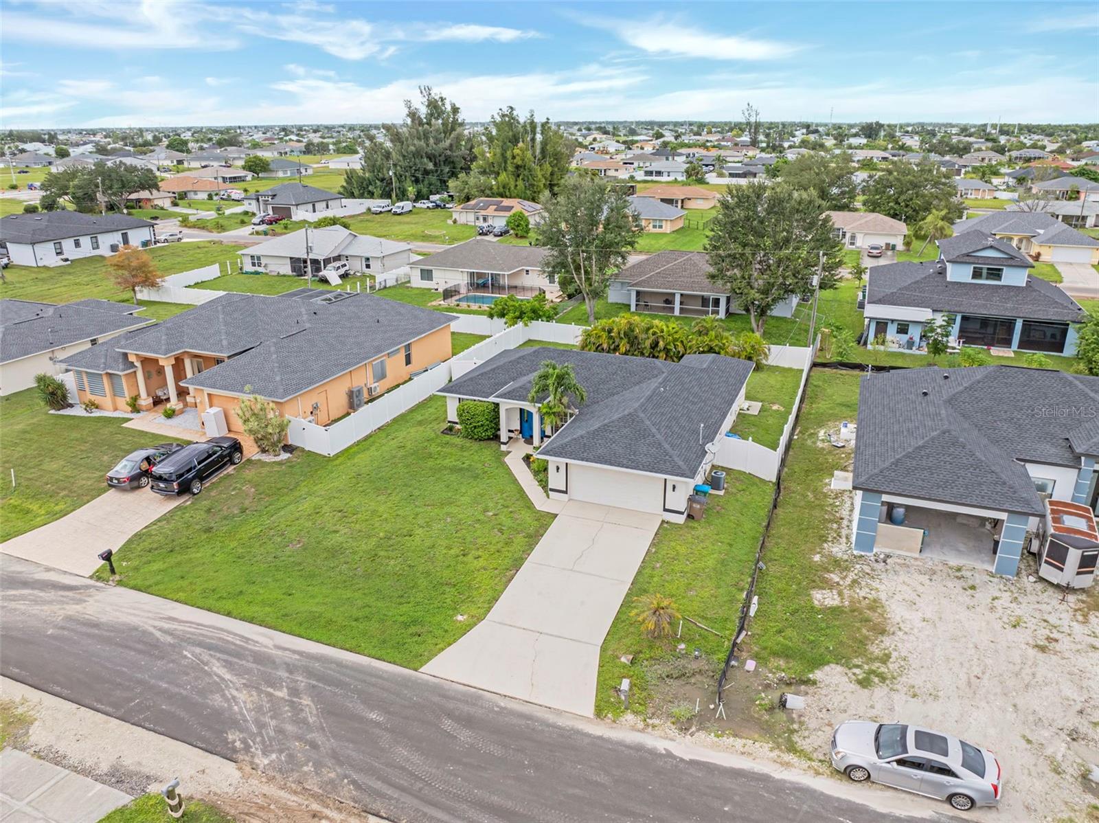 CAPE CORAL - Residential