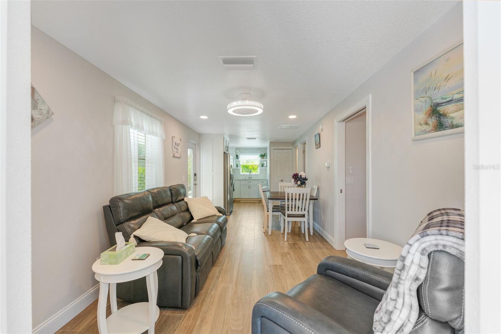 HOMECROFT - Residential