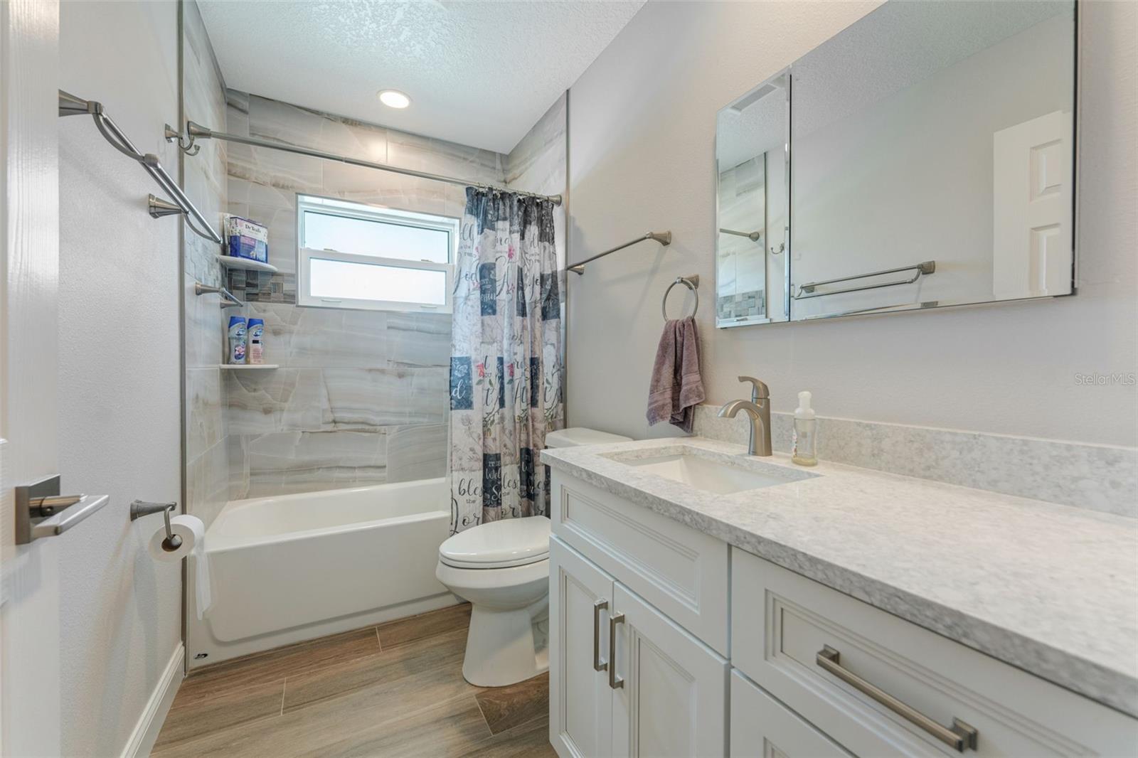 HOMECROFT - Residential