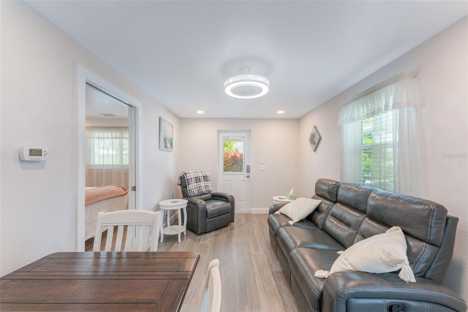 HOMECROFT - Residential