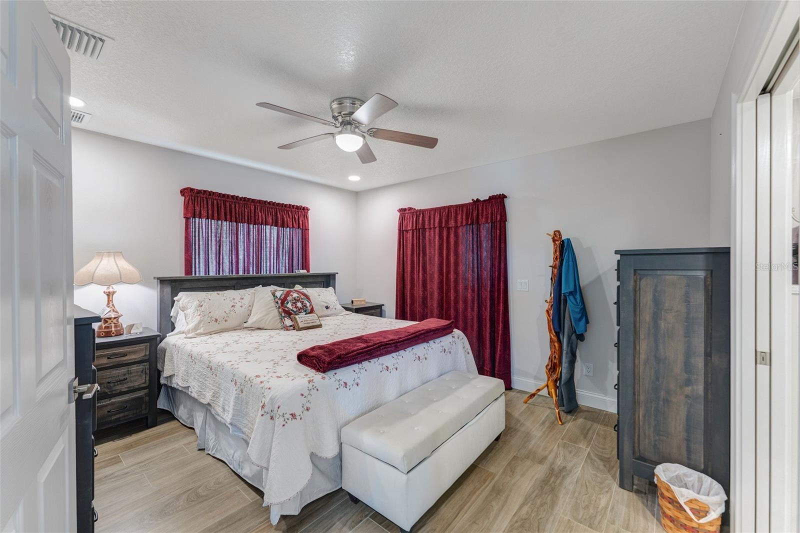 HOMECROFT - Residential