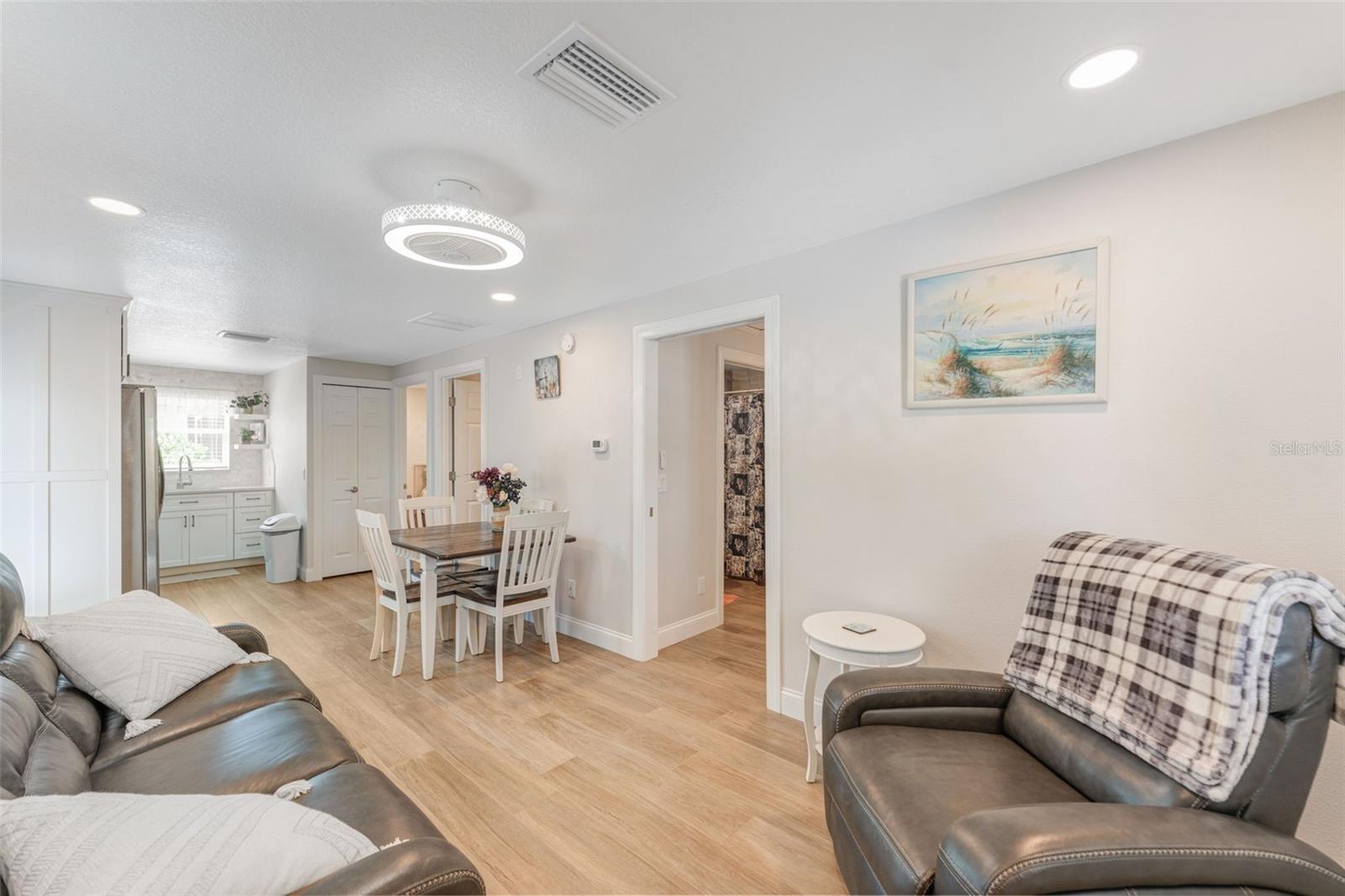 HOMECROFT - Residential