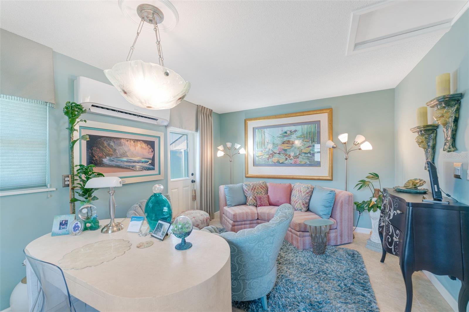 HOMECROFT - Residential