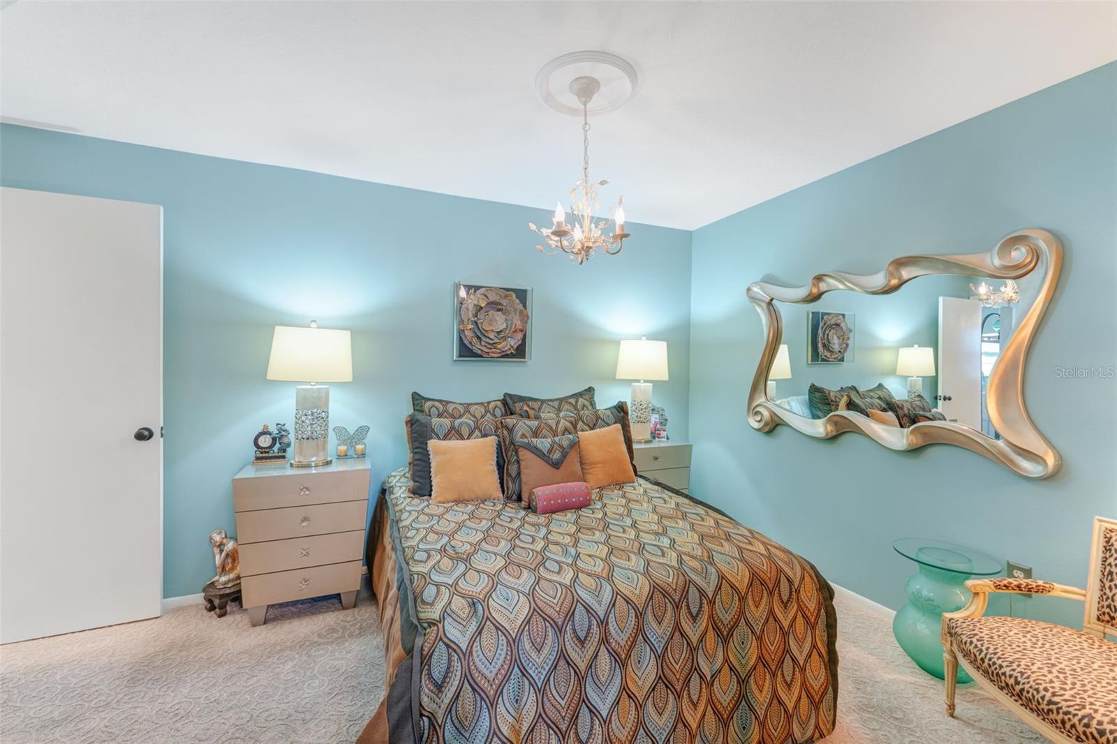 HOMECROFT - Residential