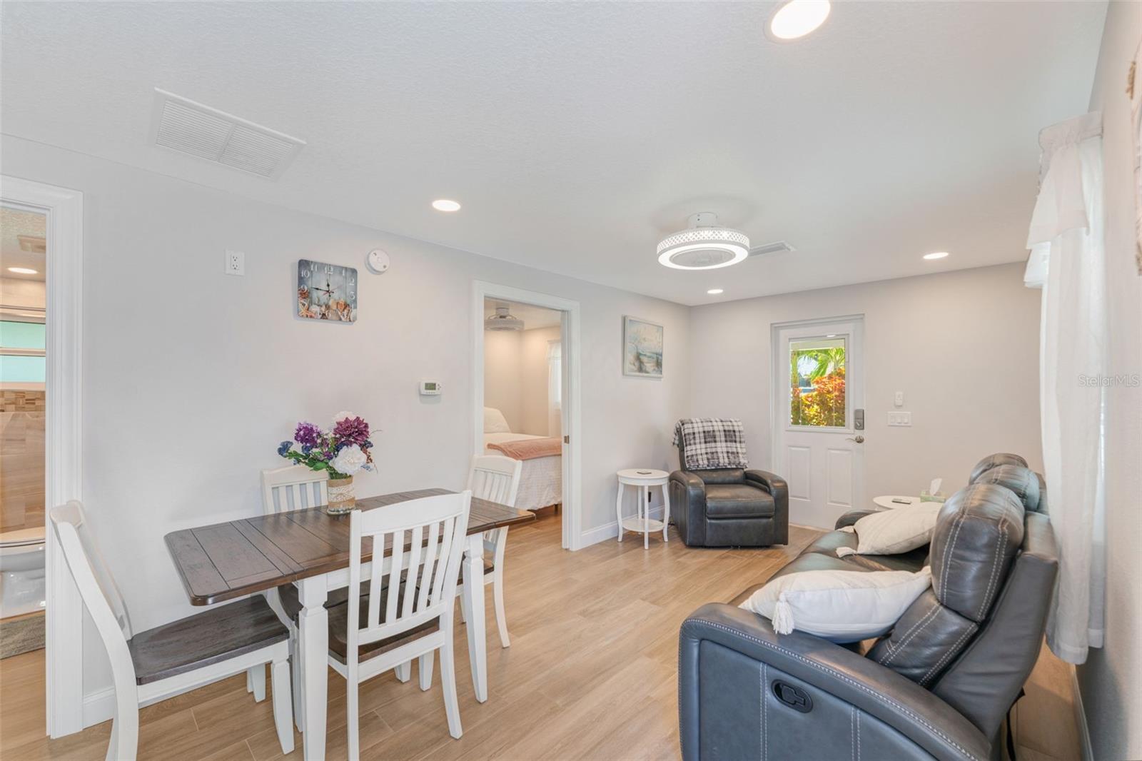 HOMECROFT - Residential