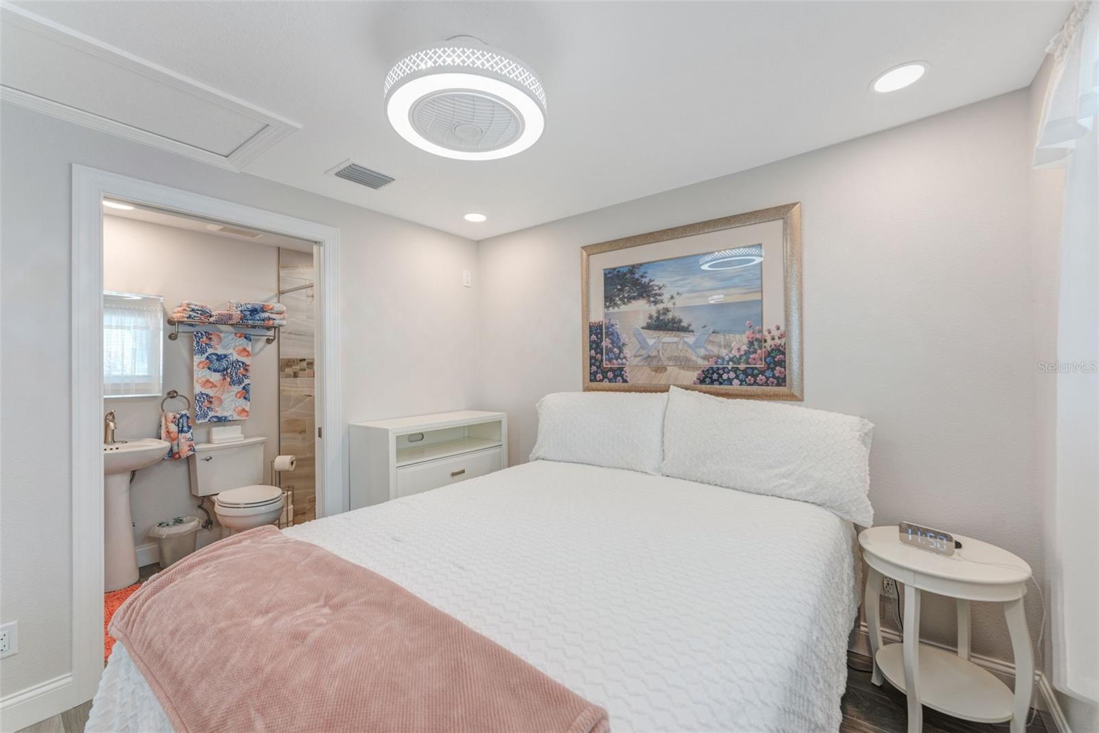 HOMECROFT - Residential