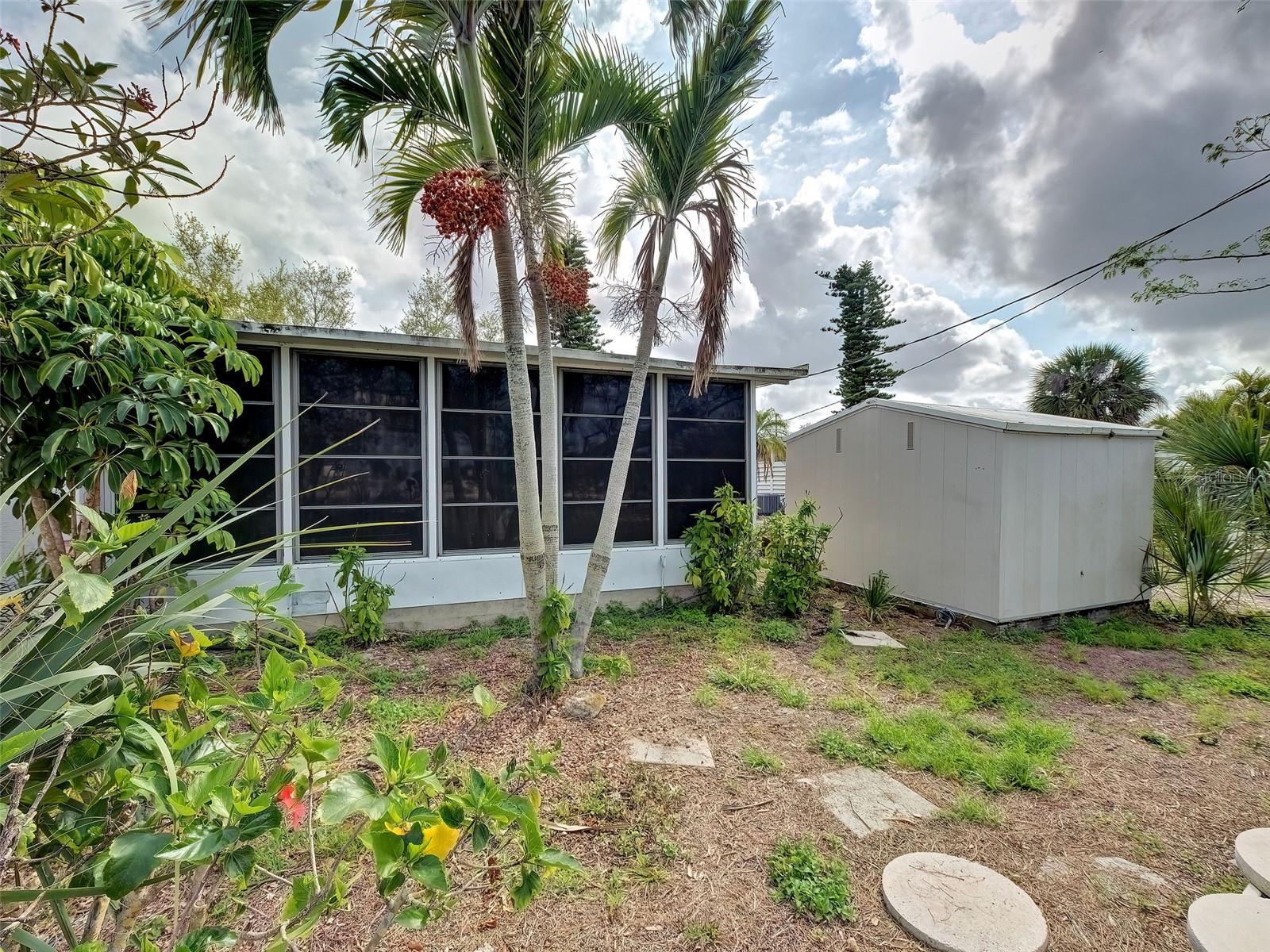 RIVERSIDE - Residential