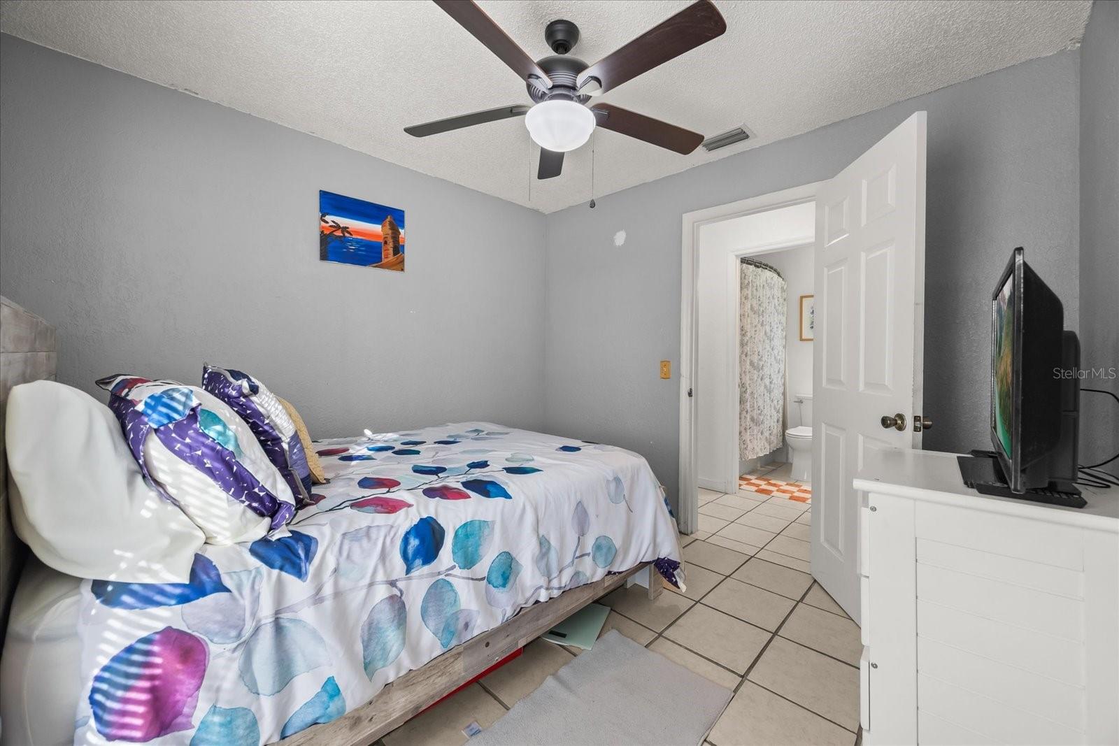 VALENCIA HILLS SUB - Residential