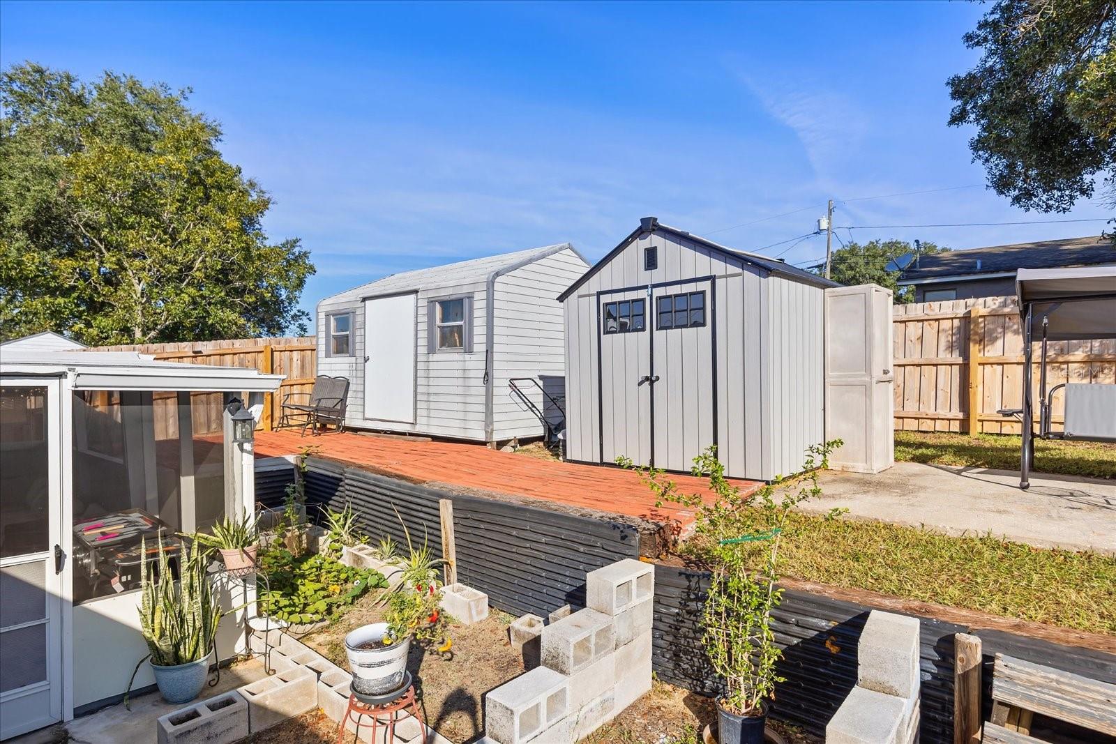 VALENCIA HILLS SUB - Residential