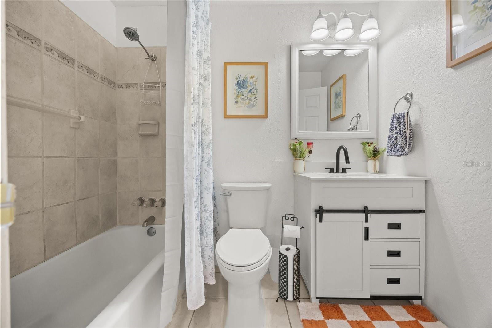 VALENCIA HILLS SUB - Residential