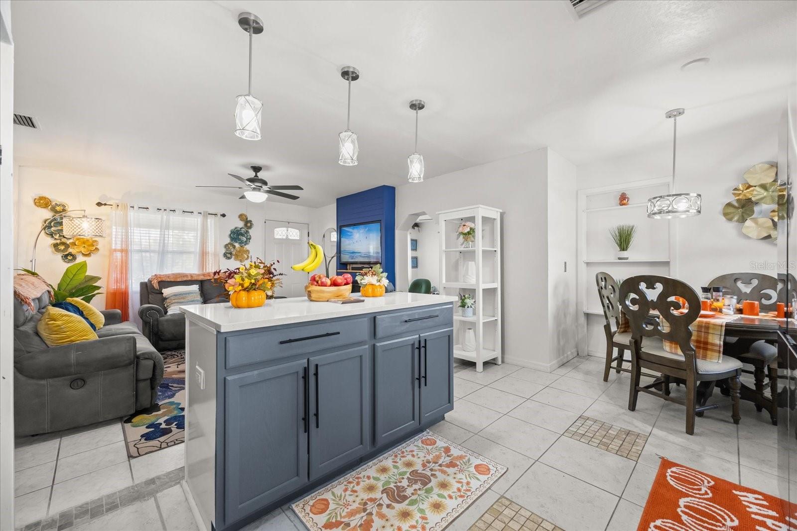 VALENCIA HILLS SUB - Residential