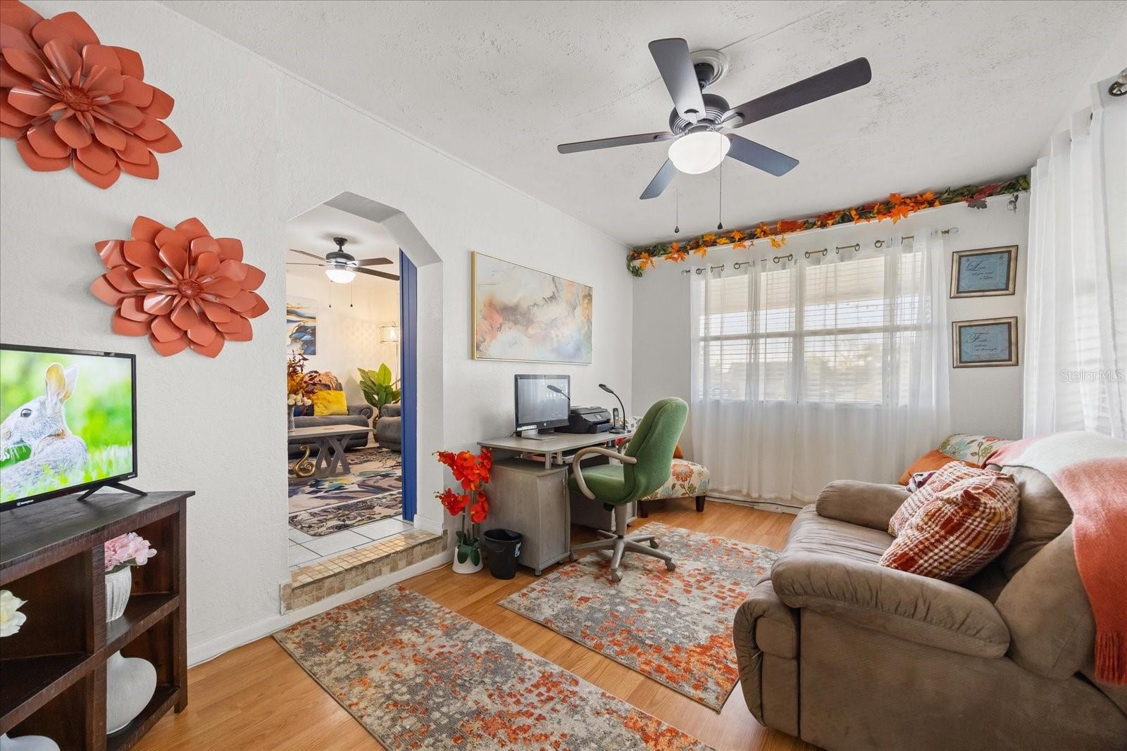 VALENCIA HILLS SUB - Residential