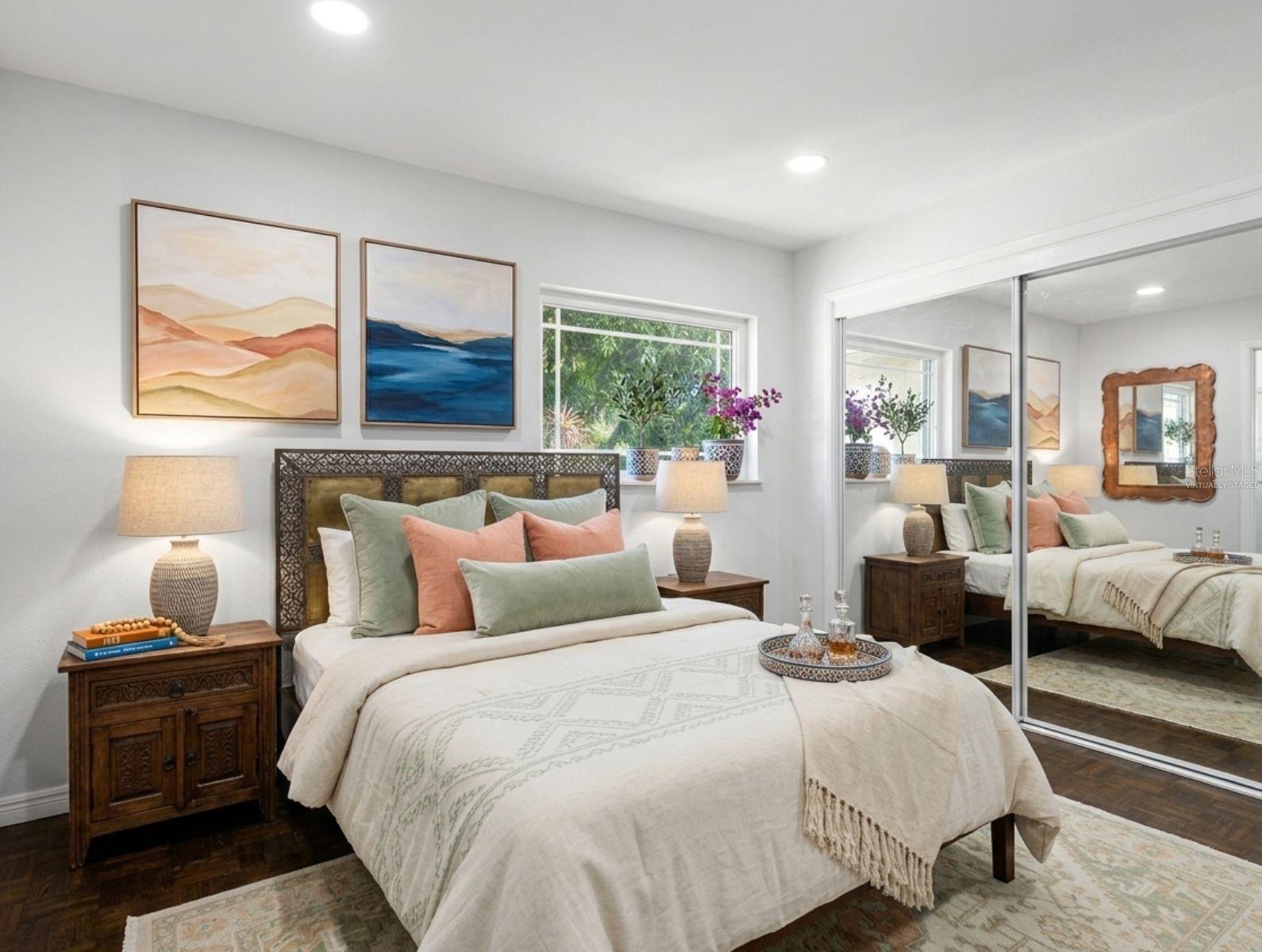 SUNSET LAKE MANOR - Residential