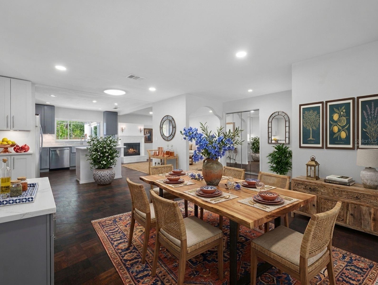 SUNSET LAKE MANOR - Residential