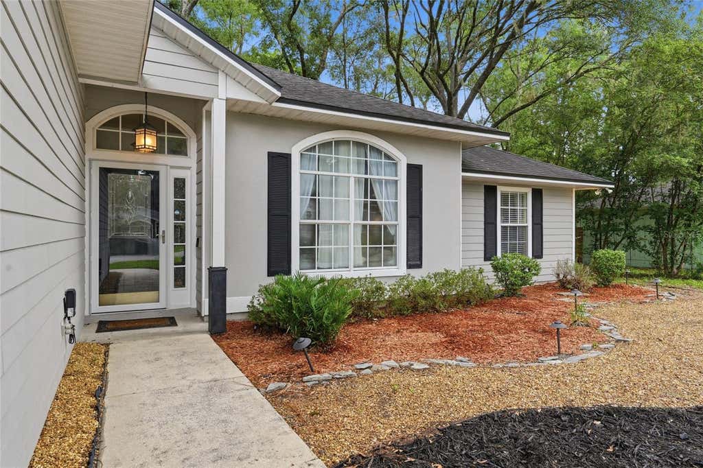 Photo of 5840 SW 85th Street, Gainesville, FL 32608 (MLS # GC542674)