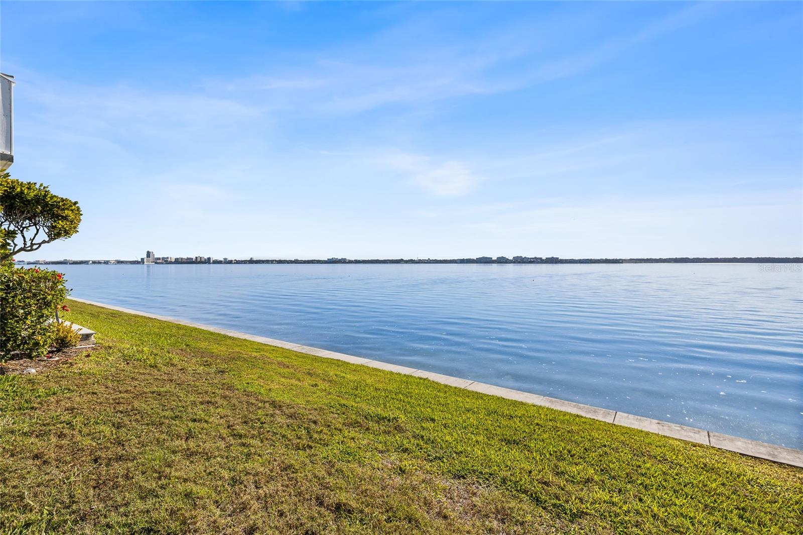 SAND KEY CONDO-BAYSIDE GARDENS IV - Residential