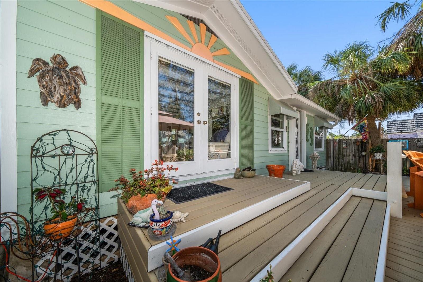 SUNSET BEACH - Residential