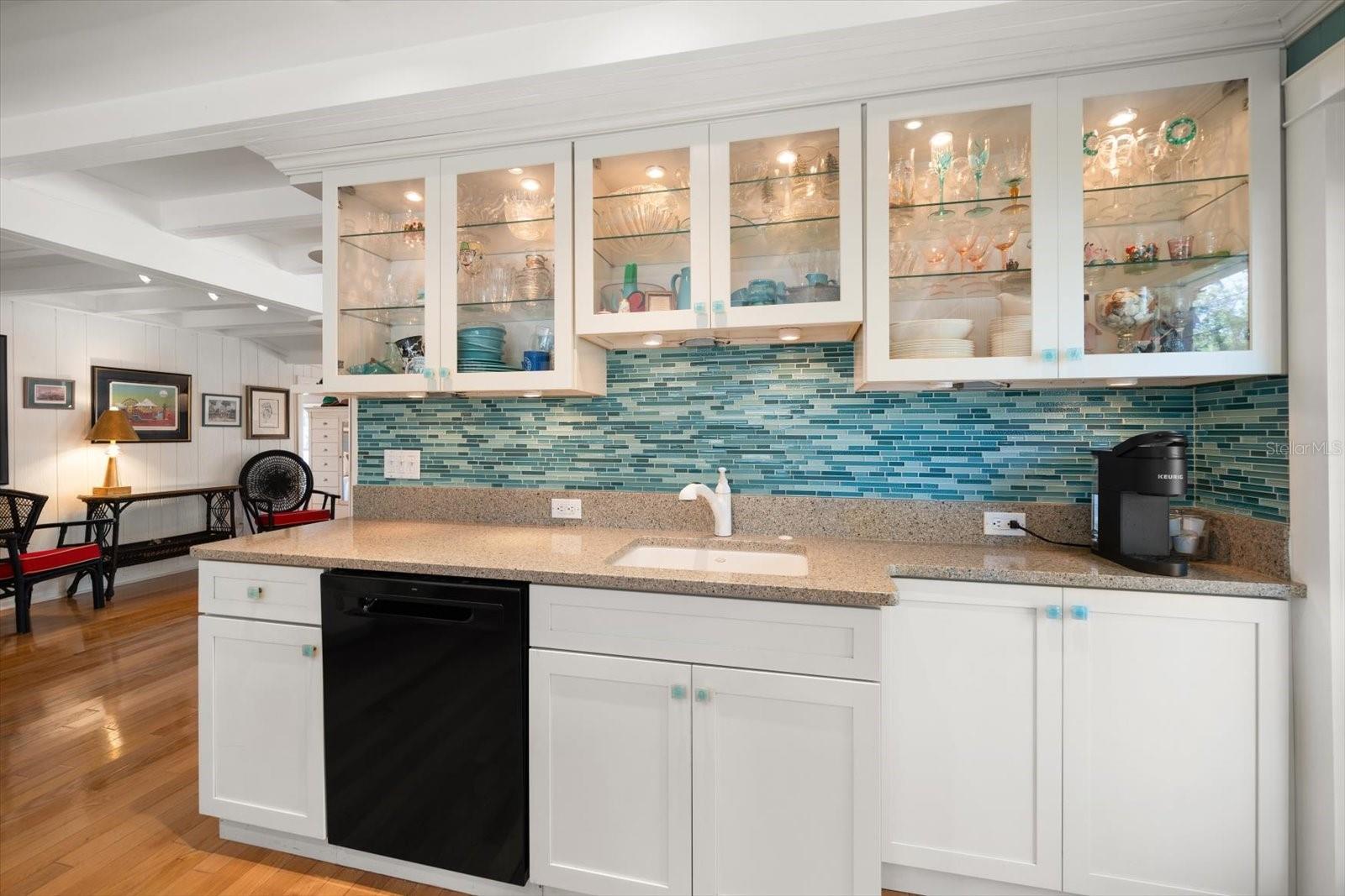 SUNSET BEACH - Residential