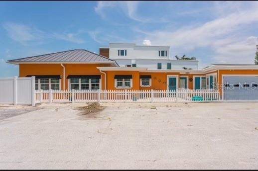 1600 BEACH TRAIL
