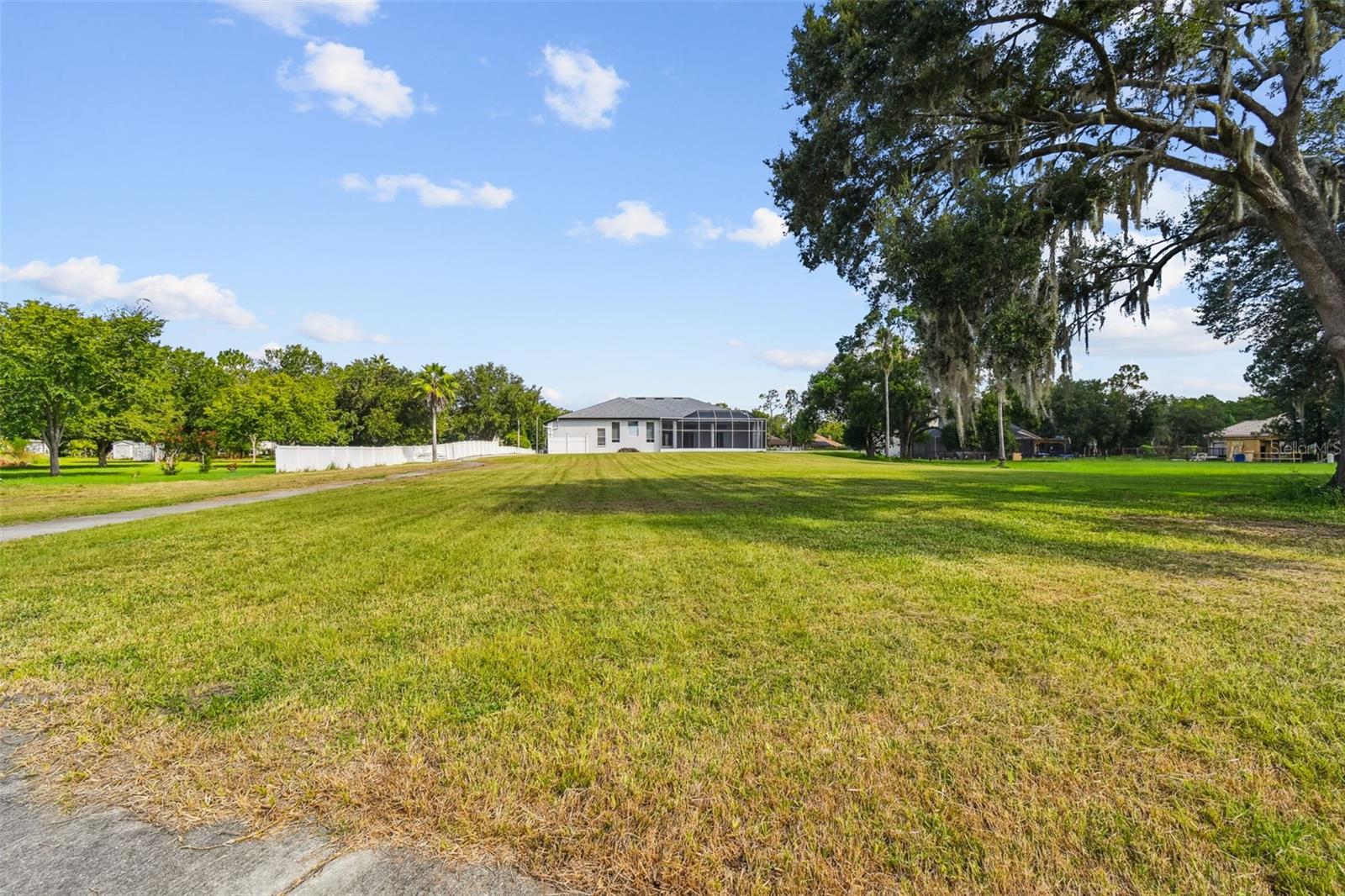 QUAIL HOLLOW ACREAGE - Residential