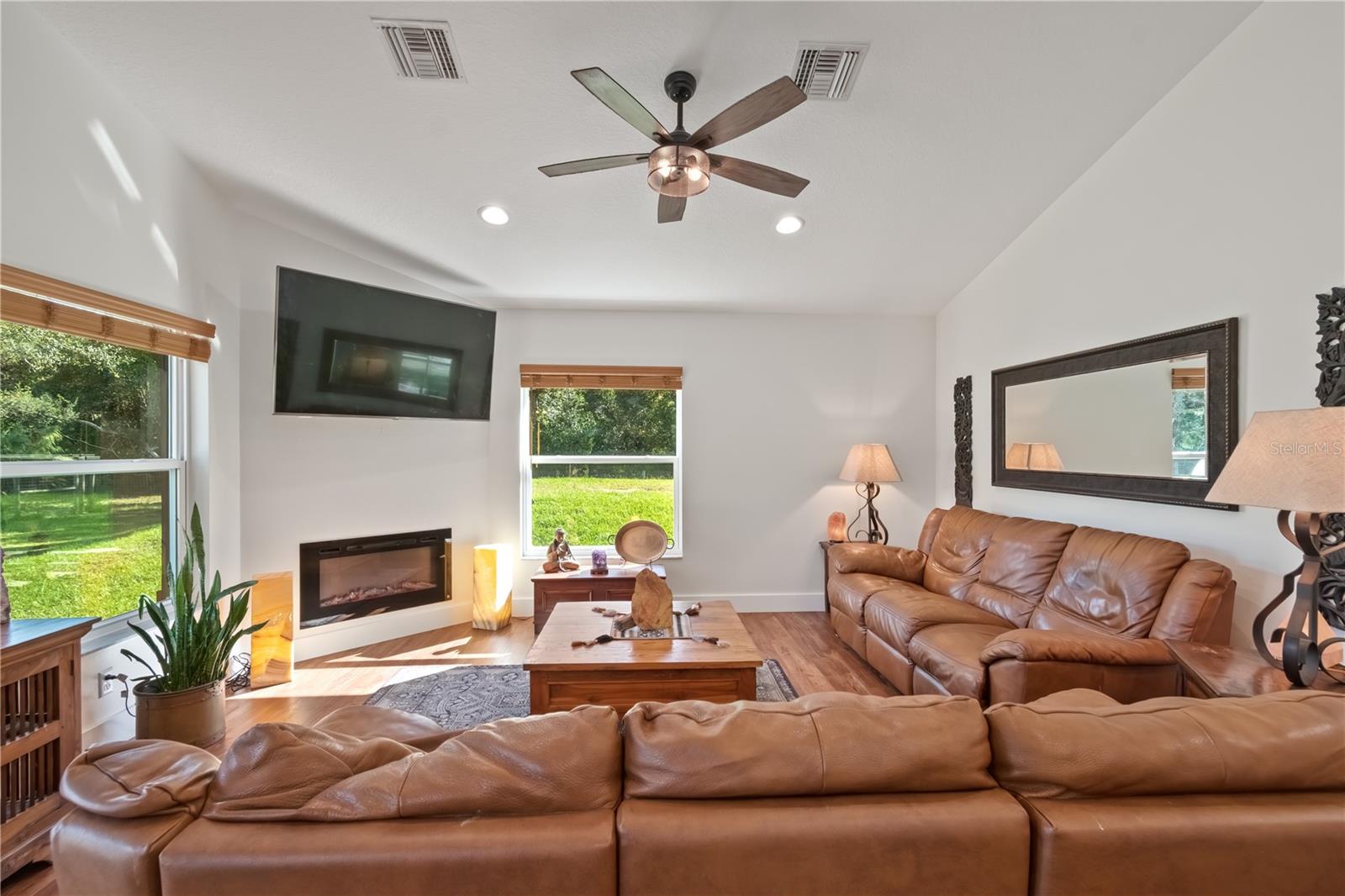 ARROWHEAD - Residential