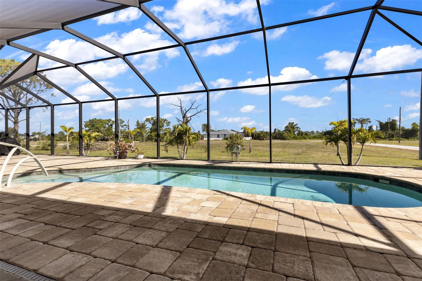 ROTONDA SANDS - Residential