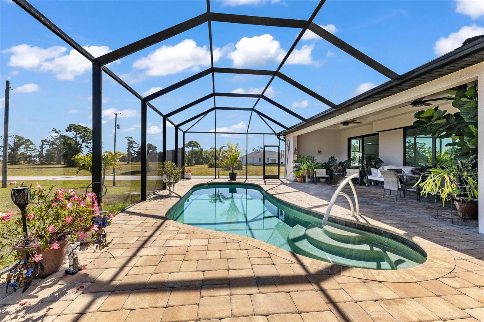 ROTONDA SANDS - Residential
