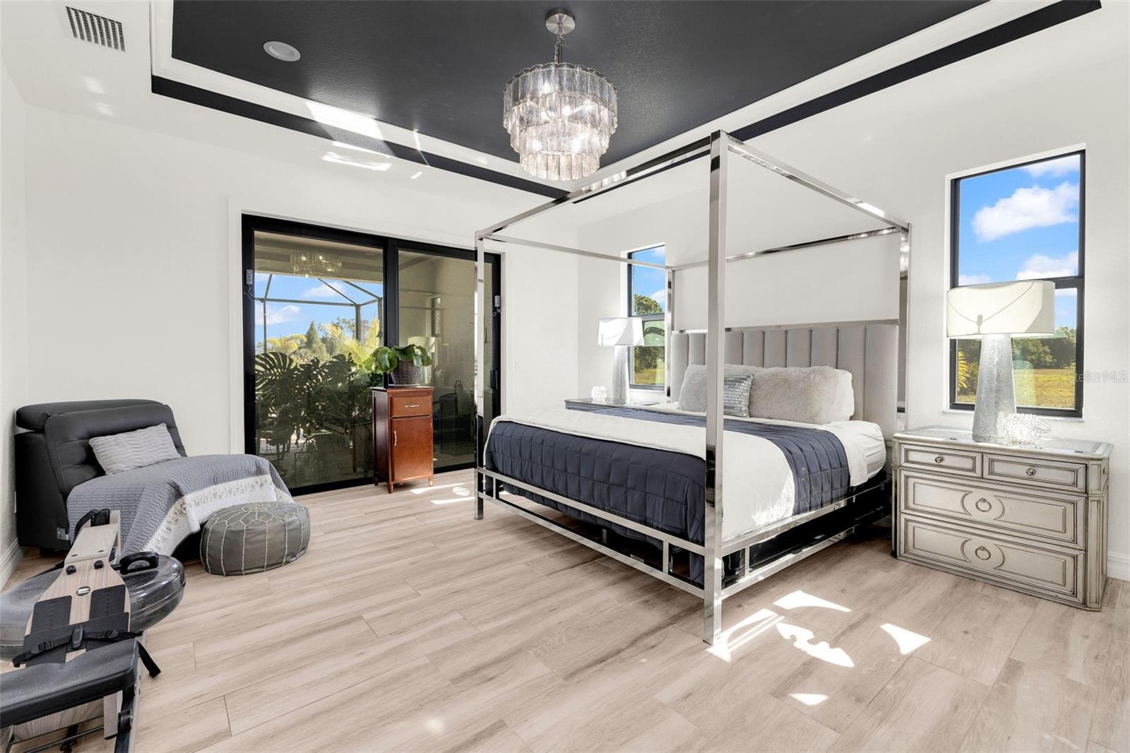 ROTONDA SANDS - Residential
