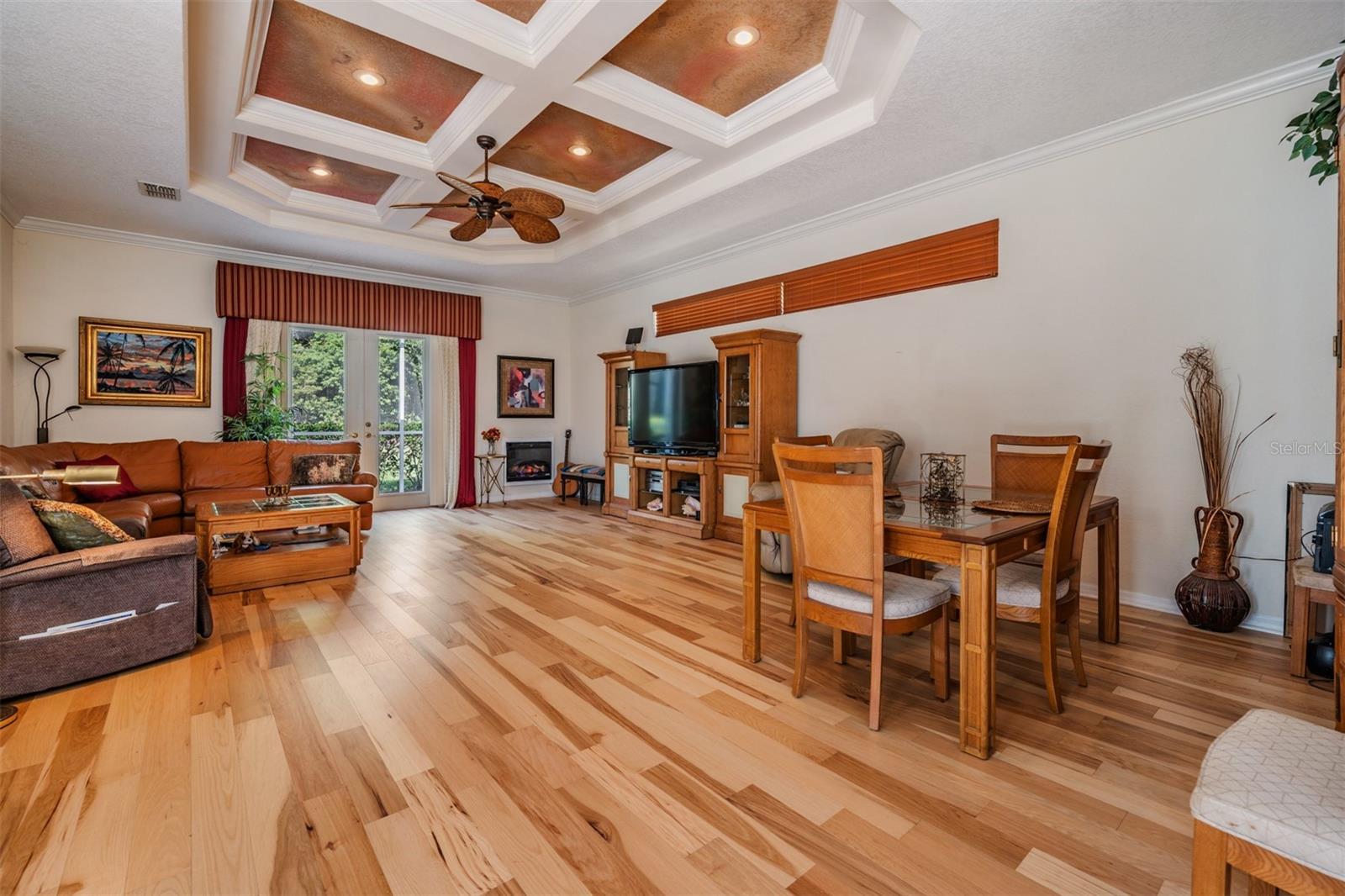 LAKE JOVITA GOLF AND COUNTRY CLUB - Residential