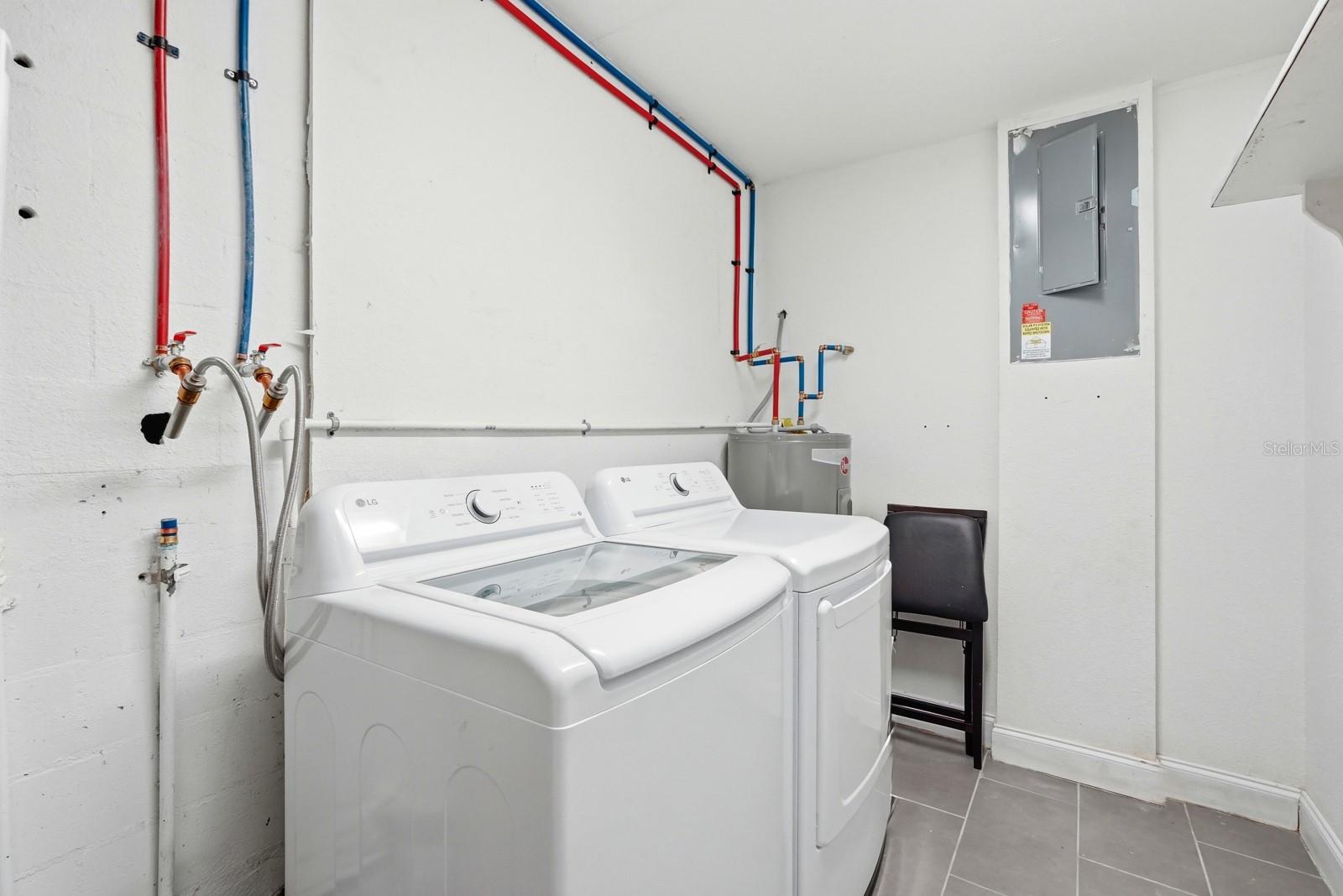 KINGSTON HILLS - Residential