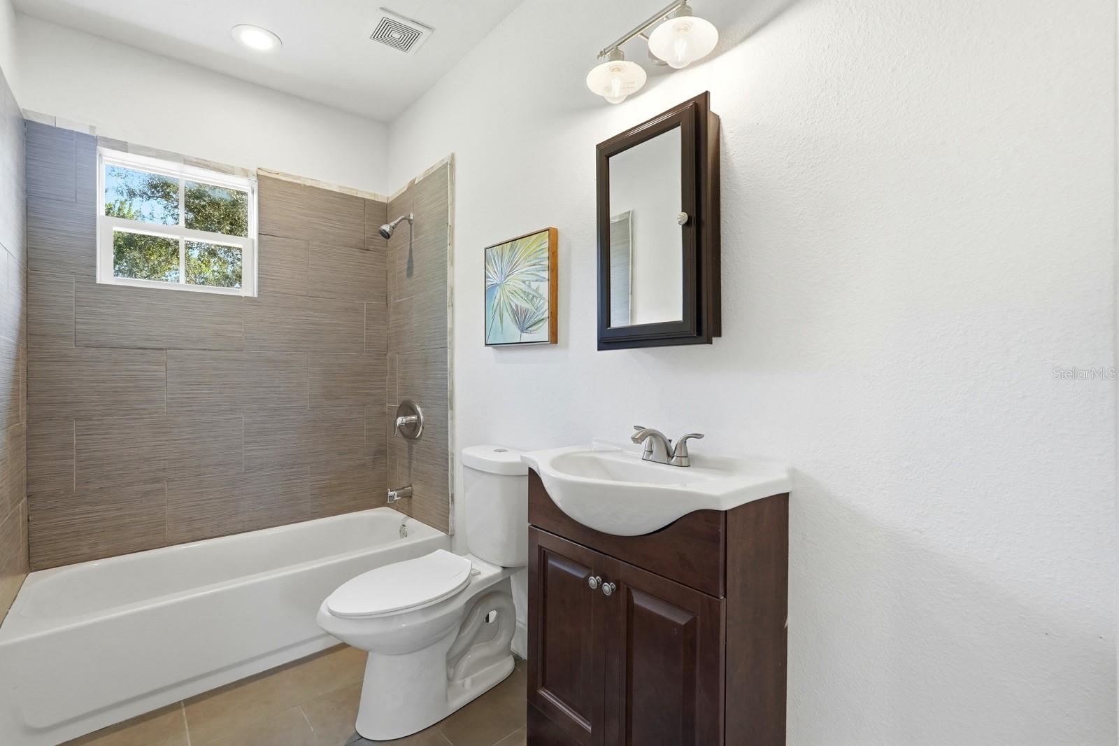 KINGSTON HILLS - Residential