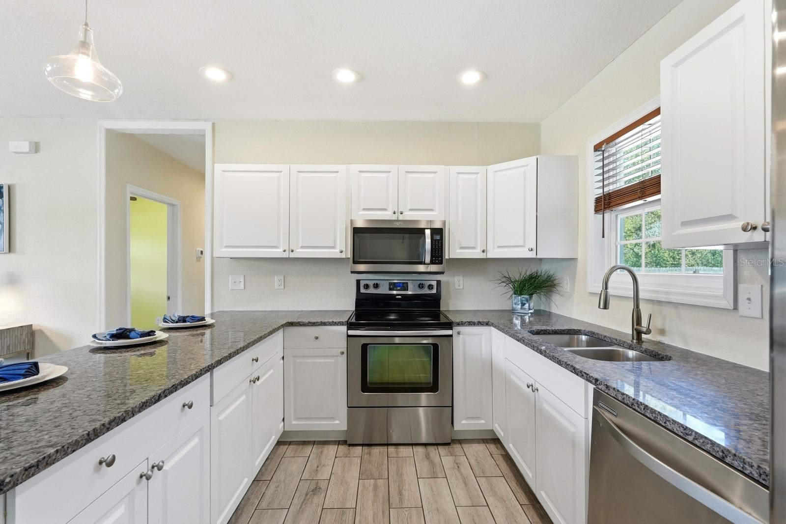 KINGSTON HILLS - Residential